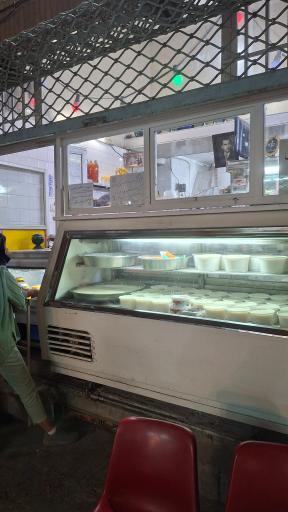 عکس فرنی فروشی اصفهان