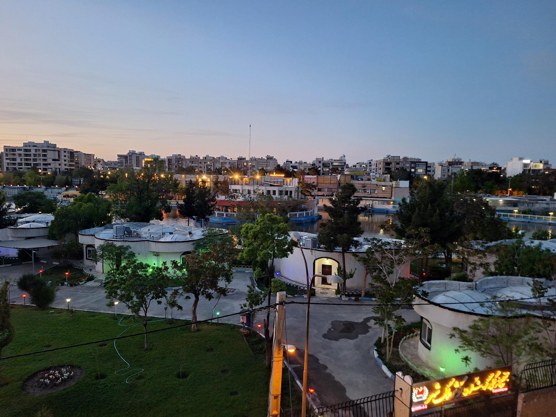 عکس مجتمع فرهنگی و گردشگری کوثر ملک شهر 