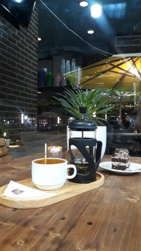 عکس کافه بستنی برفی