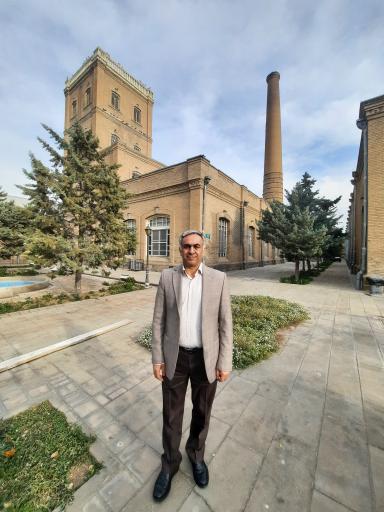 عکس دانشگاه هنر اسلامی تبریزنقاشی