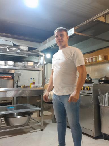 عکس رستوران بناب