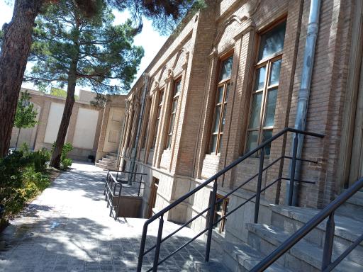 عکس دانشگاه هنر اسلامی تبریزنقاشی