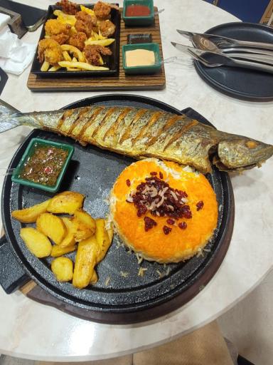 عکس رستوران ایتالیایی کاون