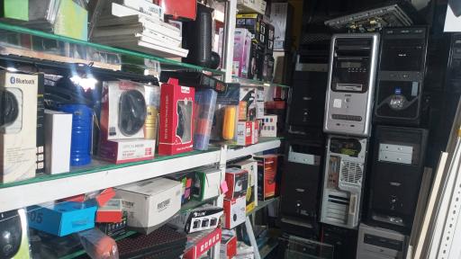 عکس کامپیوتر پویا پرداز