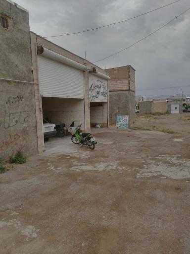 عکس تعمیرات خودرو و تراکتور جم