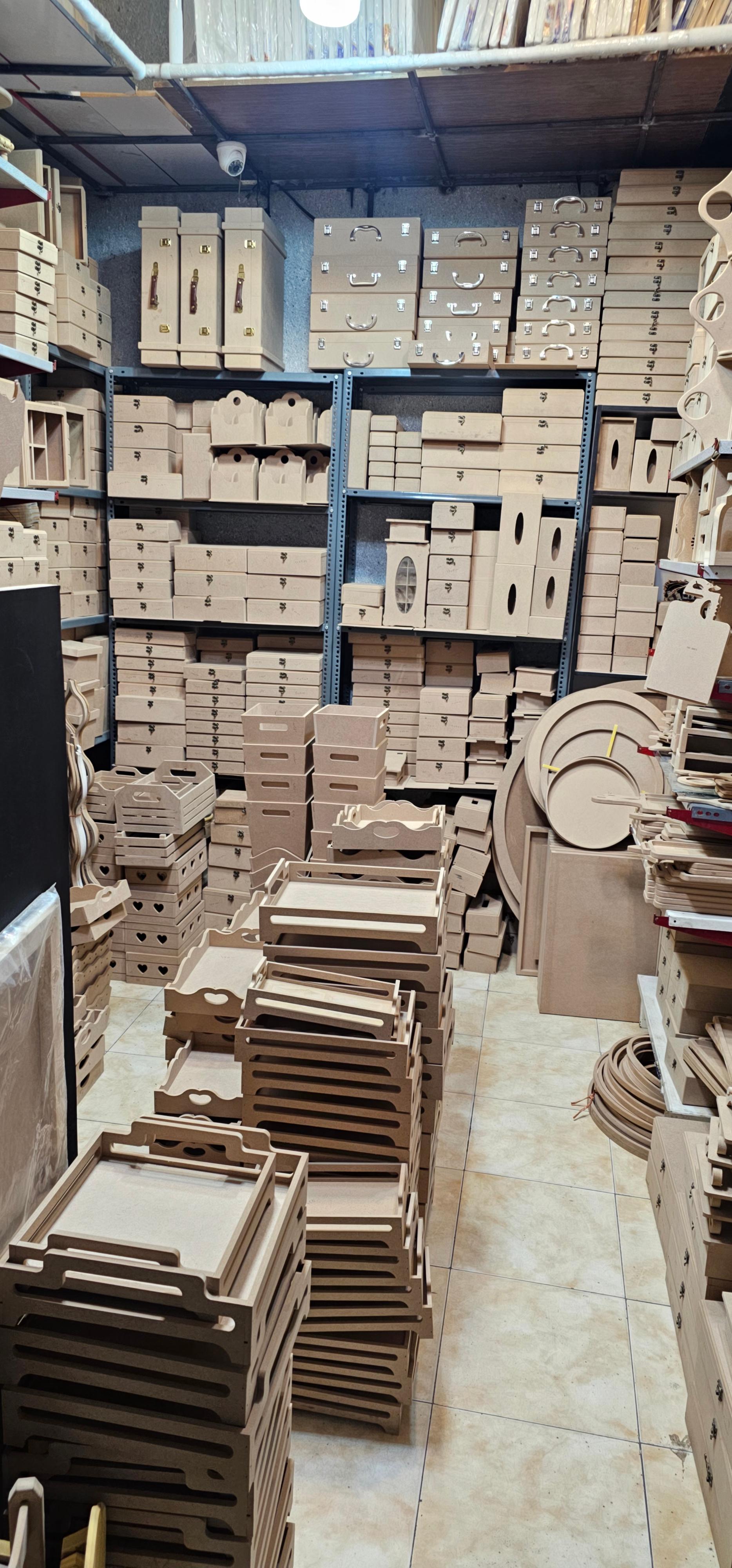 عکس فروشگاه لوازم هنری گلستان