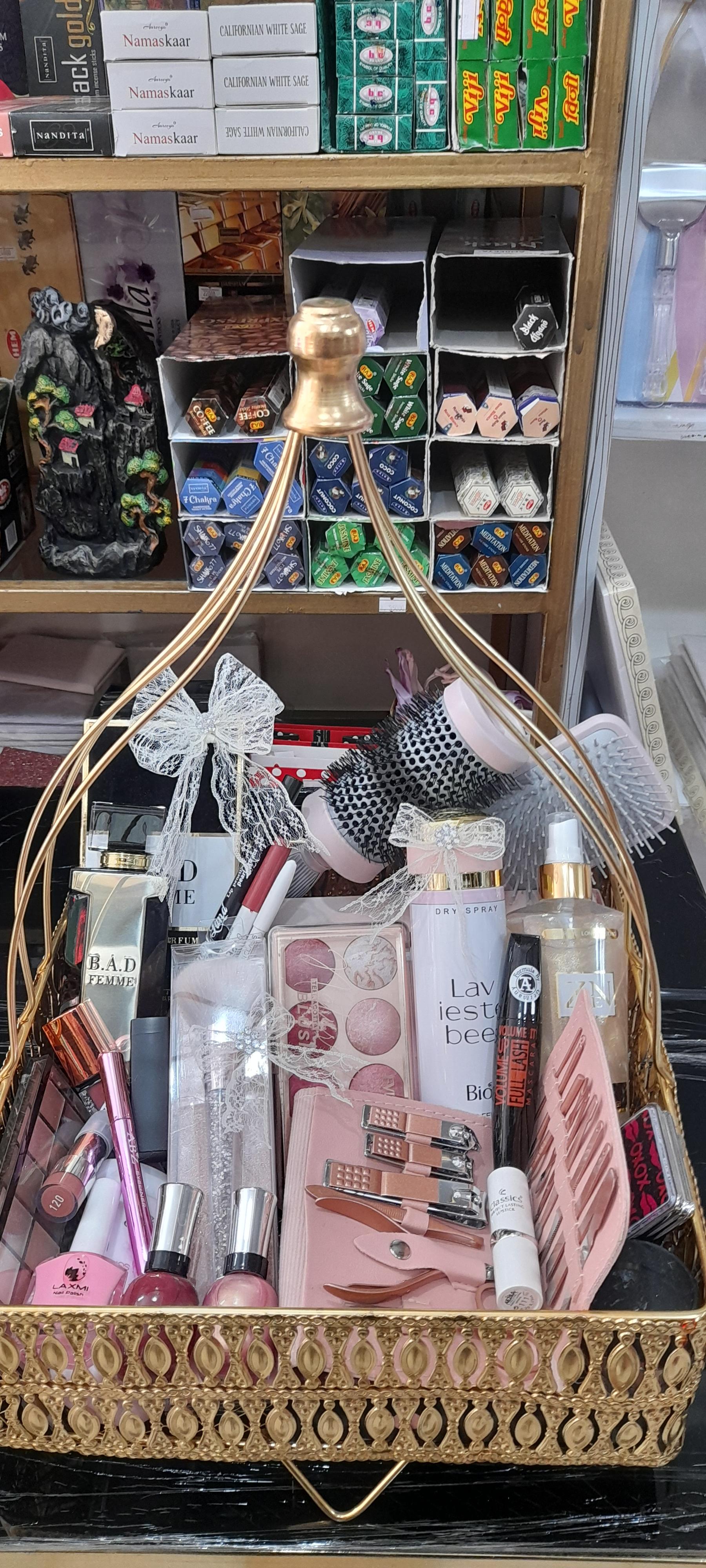 عکس فروشگاه عقدینه