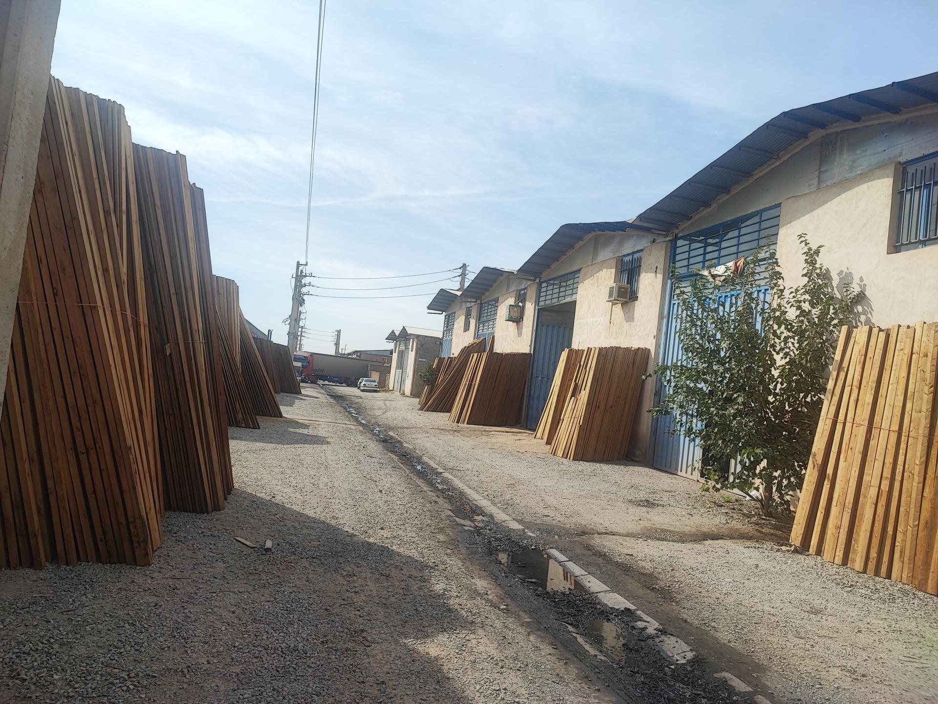 عکس کارخانه بزرگ تولید ترموود الوند نزاد