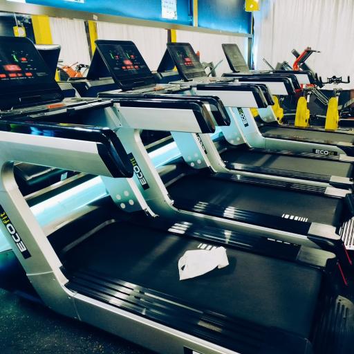 عکس باشگاه بدنسازی قلب آسیا