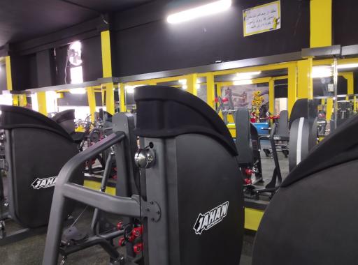 عکس باشگاه بدنسازی قلب آسیا