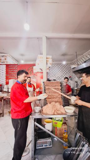 عکس تهیه غذای ارکیده