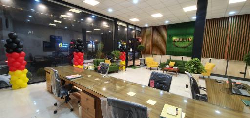 عکس مشاور املاک برلین