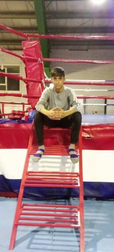 عکس سالن ورزشی تختی شهر شوط