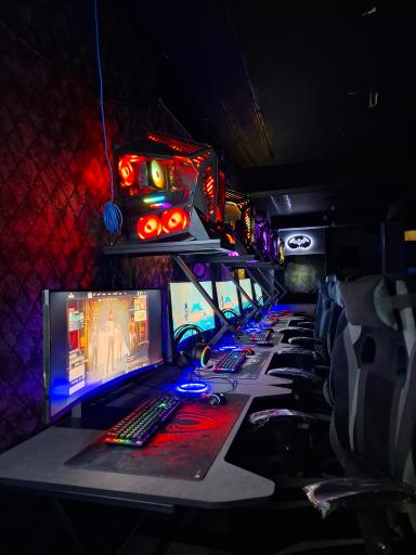 عکس کافه گیم بی نهایت infinity