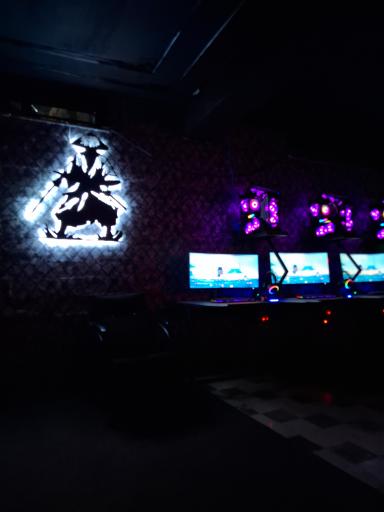 عکس کافه گیم بی نهایت infinity