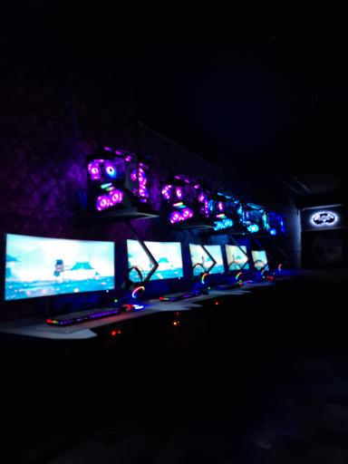 عکس کافه گیم بی نهایت infinity