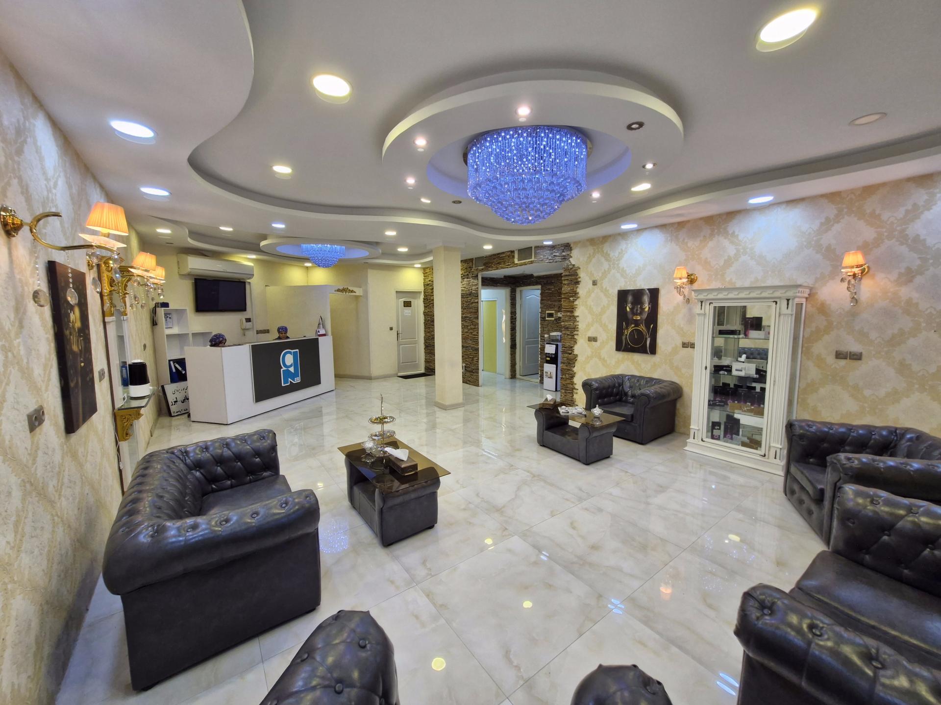 عکس کلینیک زیبایی و لیزر دکتر آزاده محمد پور