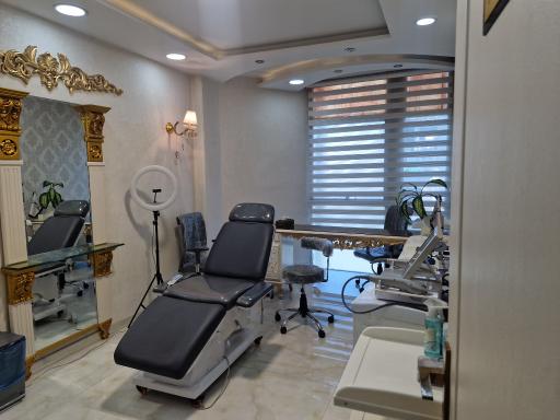 عکس کلینیک زیبایی و لیزر دکتر آزاده محمد پور