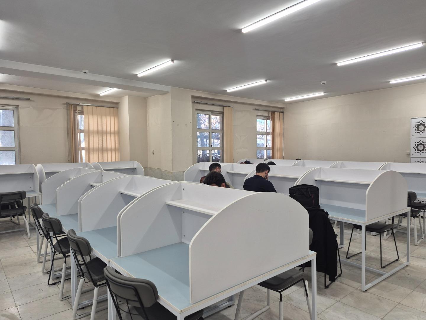 عکس کتابخانه مصطفی احمدی  روشن 