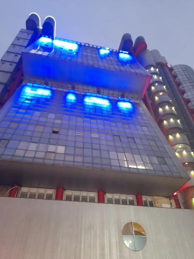 عکس مجتمع تجاری اداری گلدیس