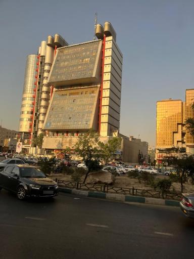 عکس مجتمع تجاری اداری گلدیس