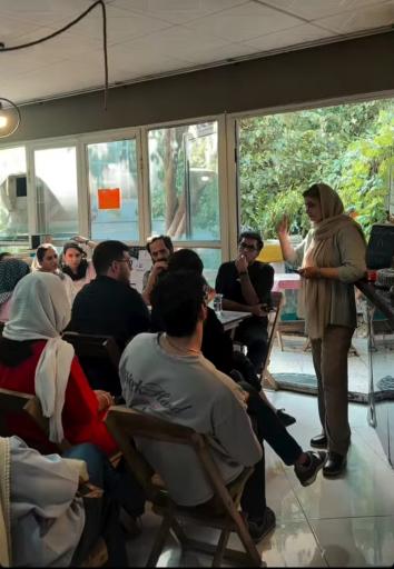 عکس کافه کتاب پرشین