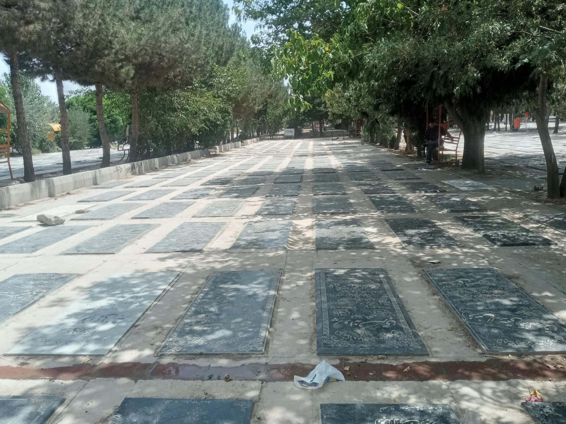 عکس آرامستان ملارد