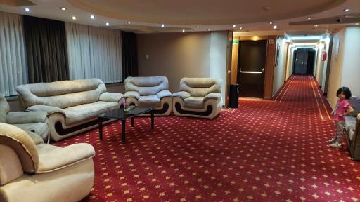 عکس هتل بزرگ پارسیا قم