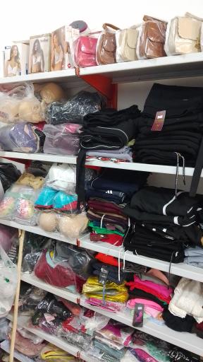 عکس فروشگاه پوشاک خانواده