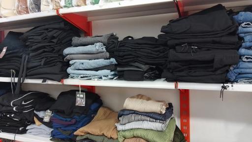 عکس فروشگاه پوشاک خانواده