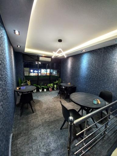 عکس کافه آیکو