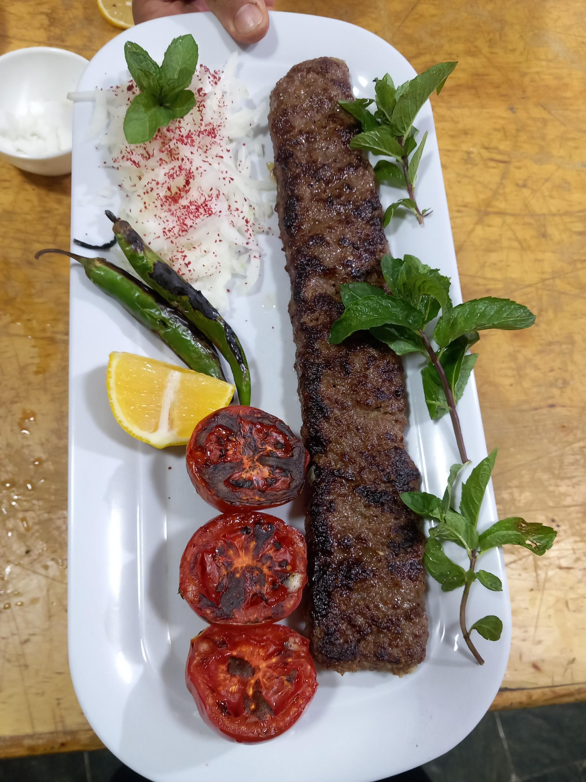 عکس رستوران خوشه های طلایی ملکان