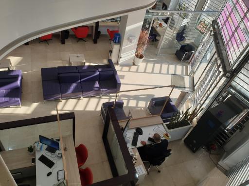 عکس بانک اقتصادنوين 