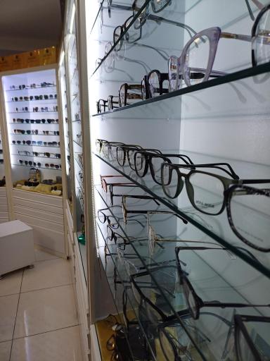 عکس عینک هوراد (اپتیک هوراد)