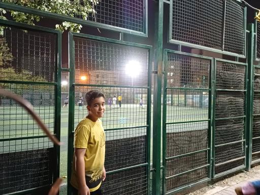 عکس چمن مصنوعی فوتبال