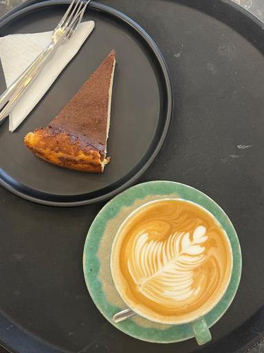 کافه روستری و پیستری آکام