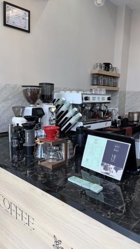 عکس کافه روستری و پیستری آکام