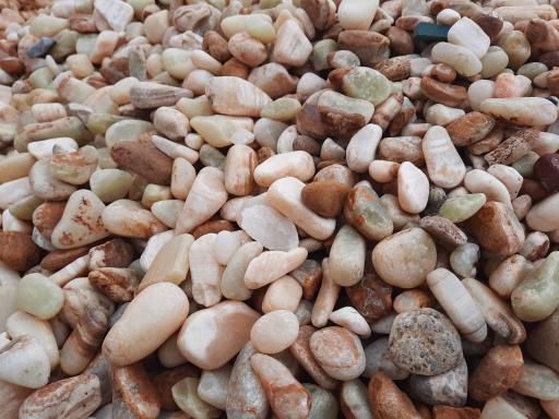 عکس شن رنگی و قلوه سنگ جلال شریفی