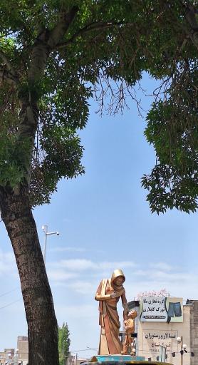 عکس تندیس مادر و فرزند