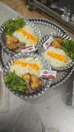 عکس سفره خانه سنتی فرحزاد