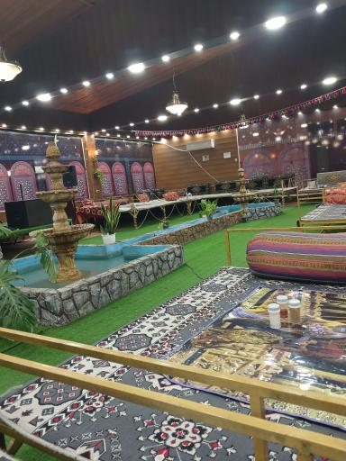 عکس سفره خانه سنتی فرحزاد