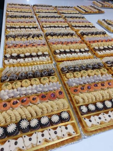 عکس شیرینی سرای خوشه ابادان