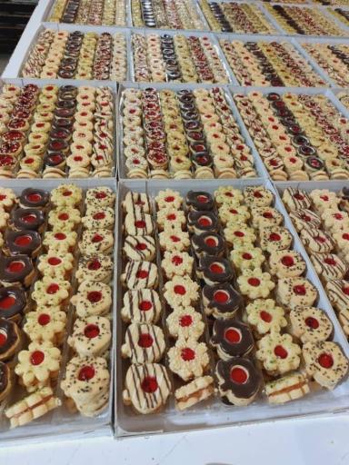 عکس شیرینی سرای خوشه ابادان