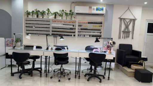 عکس سالن زیبایی شکورا 