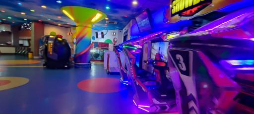 عکس شهربازی سرزمین رویایی آناهید