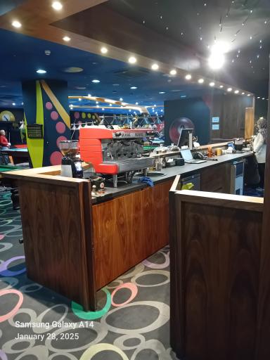 عکس شهربازی سرزمین رویایی آناهید