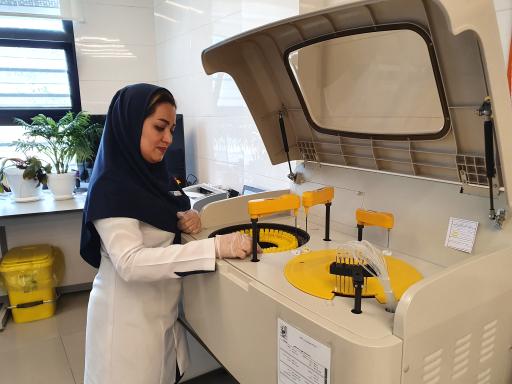 عکس آزمایشگاه پاتوبیولوژی پارس