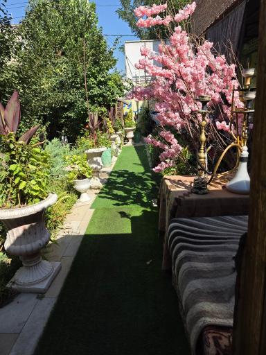 عکس رستوران باغ ال آی