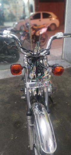 عکس چکاپ هندا تعمیرات انواع موتور سیکلت 