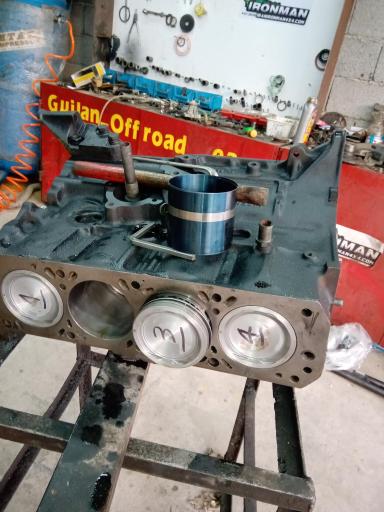 عکس مکانیک افرود نیما منیری